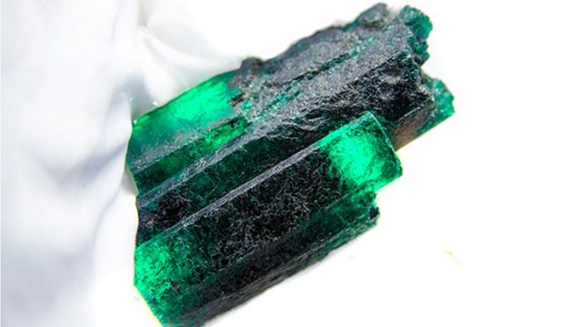 largest-uncut-emerald_tcm25-724368-Credit-Guinness-World-Records